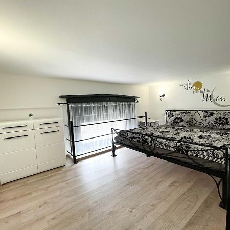 Manyi Apartman 2 デブレツェン エクステリア 写真