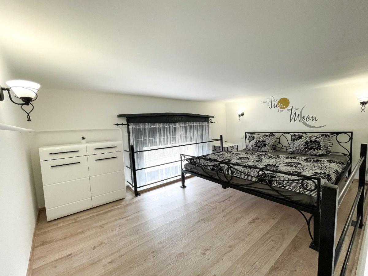Manyi Apartman 2 デブレツェン エクステリア 写真